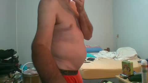 Snapshot of machoalex chatting on 1, 1, 2025 MACHOLIVRE online show from 1, 1, 2025