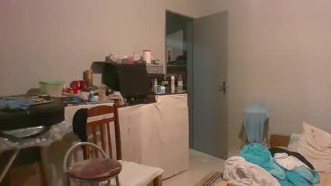 Snapshot of machoalex chatting on 21, 11, 2025 MACHOLIVRE online show from 21, 11, 2025