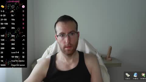 Snapshot of machohiberiko chatting on 2, 2, 2025 Jota online show from 2, 2, 2025