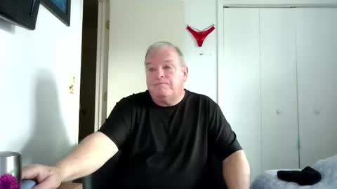 Snapshot of mackdocc001 chatting on 7, 1, 2026 mackdocc001 online show from 7, 1, 2026