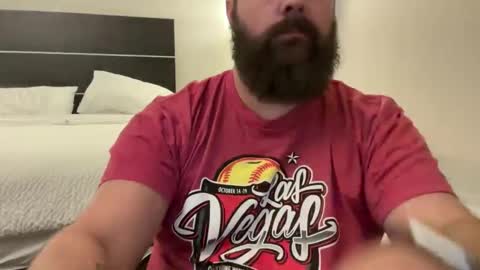 Snapshot of macrackin33 chatting on 12, 11, 2025 macrackin33 online show from 12, 11, 2025