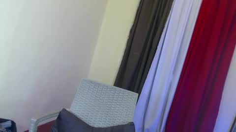 madalina1992 online show from 3, 3, 2025