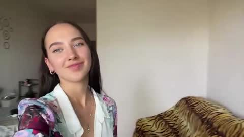 Snapshot of madalyneaks chatting on 21, 5, 2026 Lilo online show from 21, 5, 2026