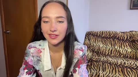 Snapshot of madalyneaks chatting on 8, 6, 2026 Lilo online show from 8, 6, 2026