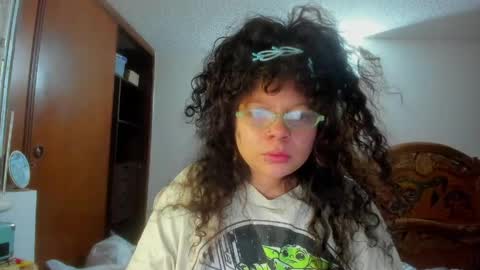 Snapshot of madam_sativa chatting on 24, 3, 2026 di online show from 24, 3, 2026