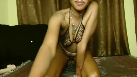 Snapshot of madamcoco chatting on 11, 1, 2025 queency online show from 11, 1, 2025