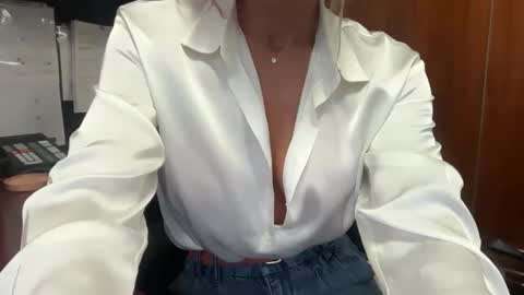 Snapshot of madame_andi chatting on 14, 5, 2026 madame_andi online show from 14, 5, 2026
