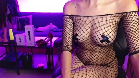 Madame La online show from 16, 11, 2025