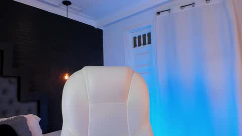 Snapshot of madame_lilith chatting on 22, 10, 2025 madame lilith online show from 22, 10, 2025
