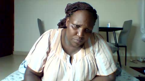 Snapshot of madame_pleasure40 chatting on 6, 5, 2026 madame_pleasure40 online show from 6, 5, 2026