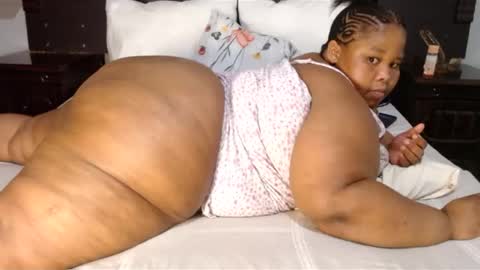 madamzee online show from 16, 12, 2024