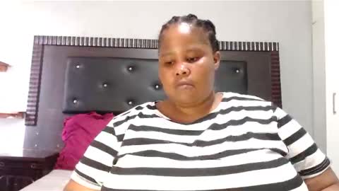 madamzee online show from 6, 1, 2025