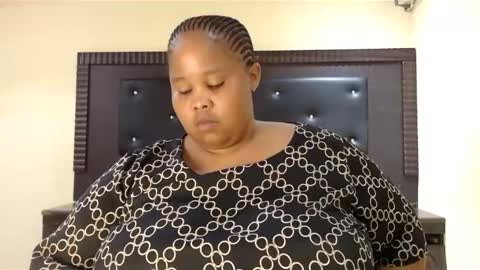 madamzee online show from 19, 2, 2025