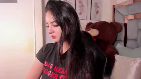 Maddie Grey online show from 22, 12, 2025