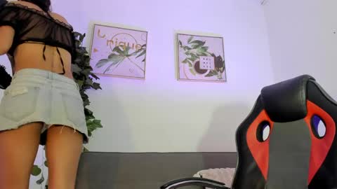 Snapshot of maddie_ray_ chatting on 27, 5, 2026 Maddie Ray online show from 27, 5, 2026