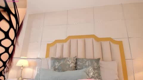    online show from 1, 11, 2025