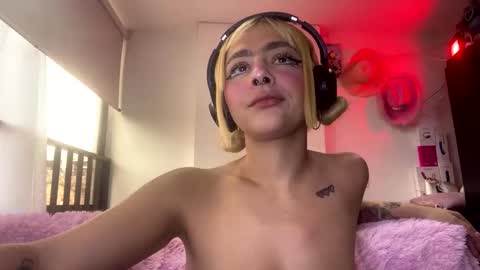 Snapshot of maddiiebrooks chatting on 24, 2, 2026 Maddie online show from 24, 2, 2026