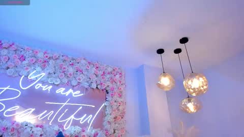 Maddison online show from 11, 11, 2025