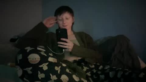 Snapshot of maddlips chatting on 21, 12, 2025 Rat Boy online show from 21, 12, 2025