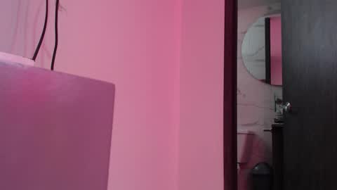 Maddy UwU online show from 4, 2, 2026