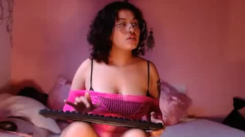 Maddy  online show from 27, 2, 2025