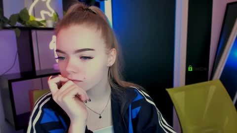 Snapshot of maddy_moah chatting on 22, 3, 2026 maddy moah online show from 22, 3, 2026