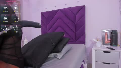 maddyjohnsonn online show from 2, 12, 2025