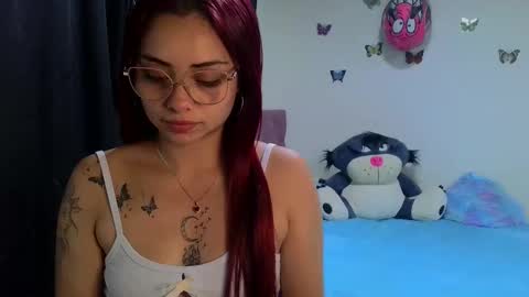 Snapshot of madeleine_2018 chatting on 21, 5, 2026 sofia online show from 21, 5, 2026