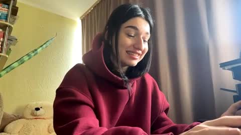 Snapshot of madeleinehodosy chatting on 29, 4, 2026 Amelia online show from 29, 4, 2026