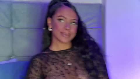 Snapshot of madeleinxxx_ chatting on 29, 12, 2024 madeleinxxx_ online show from 29, 12, 2024