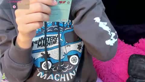 Snapshot of madelin_clerk chatting on 17, 12, 2024 Madelin Clerk online show from 17, 12, 2024