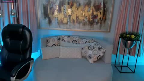 Snapshot of madelinefox_ chatting on 12, 2, 2025 Madeline online show from 12, 2, 2025