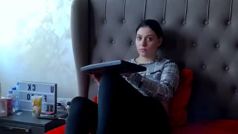 Snapshot of madelynvelure chatting on 15, 12, 2025 madelynvelure online show from 15, 12, 2025