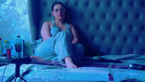 Snapshot of madelynvelure chatting on 27, 3, 2026 madelynvelure online show from 27, 3, 2026