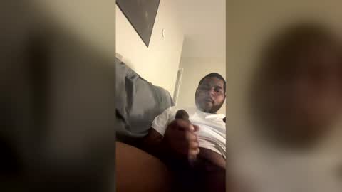 Snapshot of mademoney313 chatting on 18, 5, 2026 mademoney313 online show from 18, 5, 2026