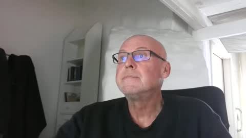 Snapshot of madio1187940 chatting on 28, 11, 2025 madio1187940 online show from 28, 11, 2025