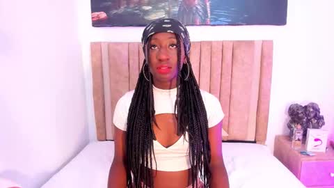 Snapshot of madison_mooney chatting on 12, 10, 2025 Madison online show from 12, 10, 2025