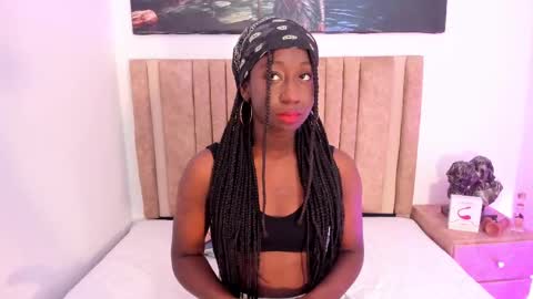 Snapshot of madison_mooney chatting on 16, 10, 2025 Madison online show from 16, 10, 2025