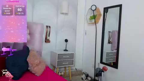 madison_oli online show from 2, 12, 2025