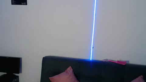 madison_oli online show from 17, 12, 2025