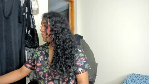 Snapshot of madisonbrunette_lxs chatting on 28, 12, 2024 madison online show from 28, 12, 2024