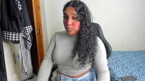 Snapshot of madisonbrunette_lxs chatting on 7, 1, 2025 madison online show from 7, 1, 2025