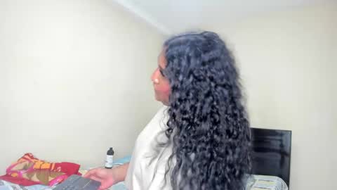 Snapshot of madisonbrunette_lxs chatting on 27, 2, 2025 madison online show from 27, 2, 2025