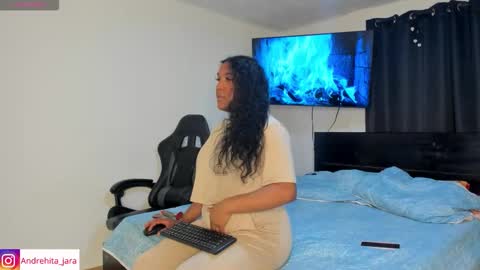 Snapshot of madisonbrunette_lxs chatting on 22, 10, 2025 madison online show from 22, 10, 2025