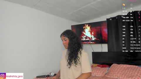 Snapshot of madisonbrunette_lxs chatting on 12, 11, 2025 madison online show from 12, 11, 2025