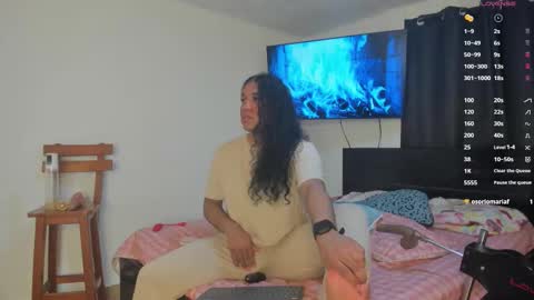 Snapshot of madisonbrunette_lxs chatting on 15, 11, 2025 madison online show from 15, 11, 2025