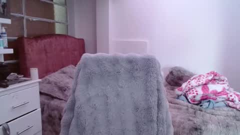 Snapshot of madisoncambel chatting on 5, 11, 2025 Madison Cambel online show from 5, 11, 2025