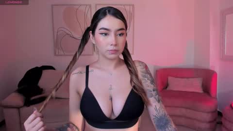 Maddi Collins online show from 22, 11, 2025