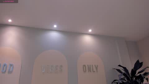 Snapshot of madisoncollinsx chatting on 2, 4, 2026 Maddi Collins online show from 2, 4, 2026