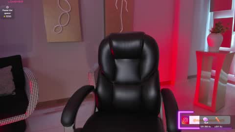 Snapshot of madisoncollinsx chatting on 3, 4, 2026 Maddi Collins online show from 3, 4, 2026